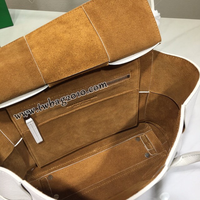 Bottega veneta高端女包 寶緹嘉爆款THE ARCO編織款手提包  BV經典款蝙蝠包  gxz1111
